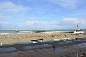 Apartment in Nieuwpoort With sea View