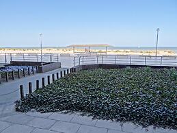 Apartment in Nieuwpoort With sea View