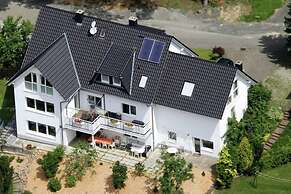 Schone Ferienwohnung mit Terrasse in Homberg