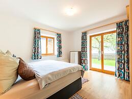 Beautiful Holiday Apartment in Piesendorf