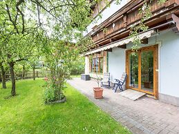 Beautiful Holiday Apartment in Piesendorf