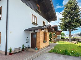 Beautiful Holiday Apartment in Piesendorf