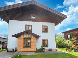 Beautiful Holiday Apartment in Piesendorf