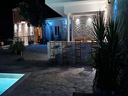 Holiday Home Mico With Swimming Pool