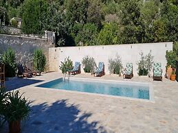 Holiday Home Mico With Swimming Pool