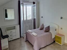 Holiday Home Mico With Swimming Pool