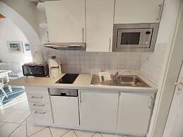 Red Beech Modern Retreat