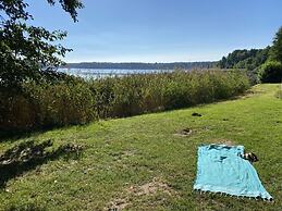 Super Nice Holiday Home by the Lake