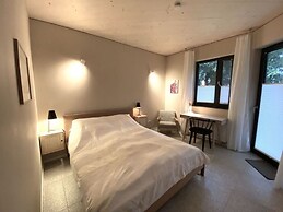 Super Nice Holiday Home by the Lake