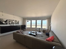 Cockpit 0102 Apartment Overlooking the sea