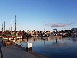 Holiday Apartment Kunsthues Laboe
