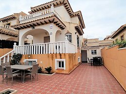 Belvilla by Oyo Lomas de Cabo Roig