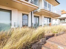 Beachouse 101 on the Dunes and the Beach