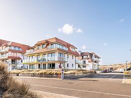 Beachouse 101 on the Dunes and the Beach