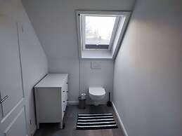 in the Countryside Modern Retreat