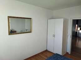 in the Countryside Modern Retreat