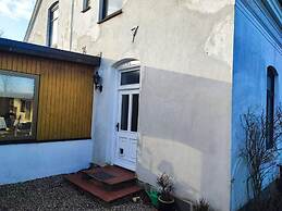 in the Countryside Modern Retreat