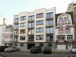 Apartment in Middelkerke With sea Beach