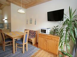 Apartment in Tropolach With Sauna