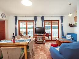 Mesmerising Apartment in Klek