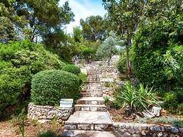 Mesmerising Apartment in Klek