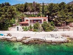 Mesmerising Apartment in Klek