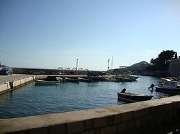 Apartments Villa Mare - One Bedroom Apartment With Balcony and Sea Vie