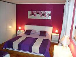 Apartments Villa Mare - One Bedroom Apartment With Balcony and Sea Vie