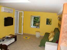 Apartments Villa Mare - One Bedroom Apartment With Balcony and Sea Vie