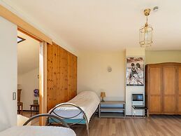 Holiday Home Les Hirondelle for 8 Persons