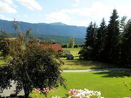 Apartment With Sauna and Lakeview