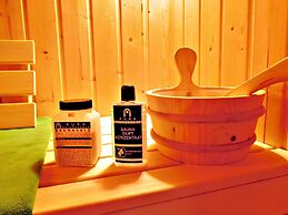 Apartment With Sauna and Lakeview