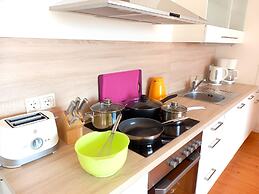 Apartment With Sauna and Lakeview