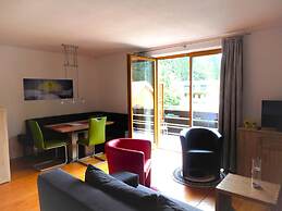 Apartment With Sauna and Lakeview