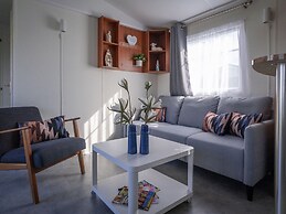 Nice Chalet Near the Wadden Sea