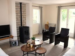 Comfortable Holiday Home With Pool