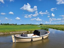 Beautiful Villa on the Frisian Water With Garden