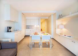 Apartment for 4 People in Zeedijk