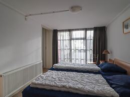 Spacious Villa in a Holiday Park in Makkum