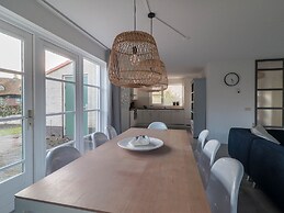 Spacious Villa in a Holiday Park in Makkum