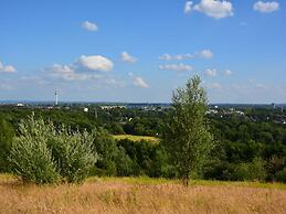 Unexpected-bochum Comfortable Vacation Home
