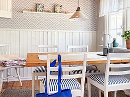 2 Person Holiday Home in Aplared-by Traum