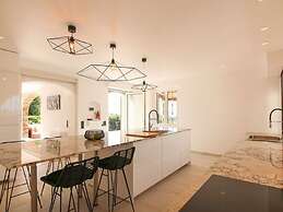 Majestic Holiday Home in Grimaud With Private Pool