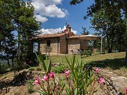 Nice Apartment in Seggiano