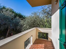 Elegant Villa With air Conditioning and Bubble Bath, Fantastic View