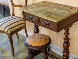 Elegant Villa With air Conditioning and Bubble Bath, Fantastic View