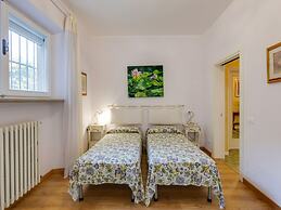 Elegant Villa With air Conditioning and Bubble Bath, Fantastic View