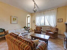 Elegant Villa With air Conditioning and Bubble Bath, Fantastic View