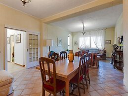 Elegant Villa With air Conditioning and Bubble Bath, Fantastic View