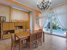 Elegant Villa With air Conditioning and Bubble Bath, Fantastic View